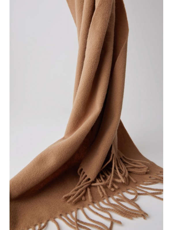 Fringed scarf caramel brown